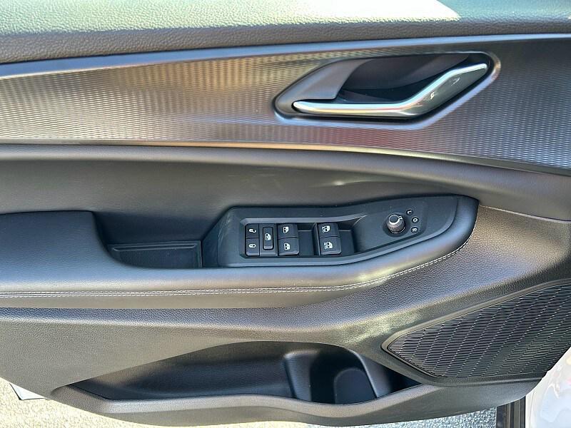 new 2025 Jeep Grand Cherokee car