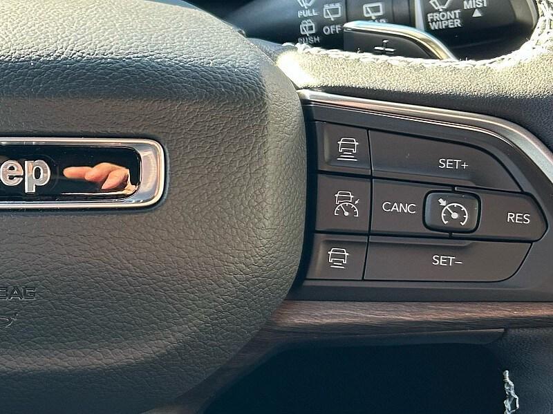 new 2025 Jeep Grand Cherokee car, priced at $51,115