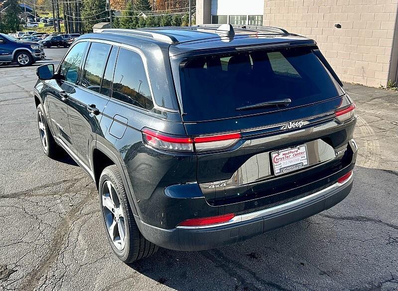 new 2025 Jeep Grand Cherokee car, priced at $51,115
