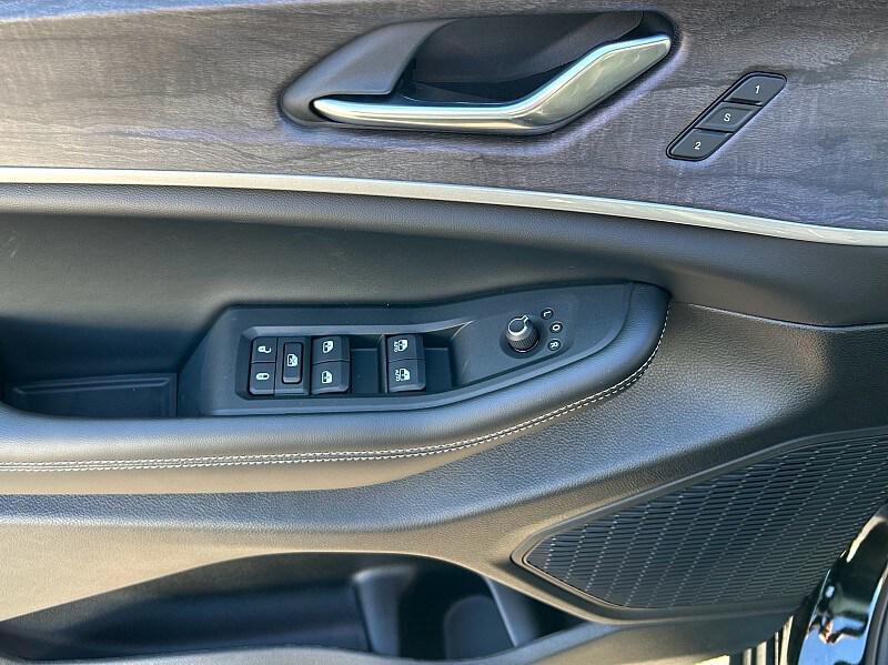 new 2025 Jeep Grand Cherokee car, priced at $51,115