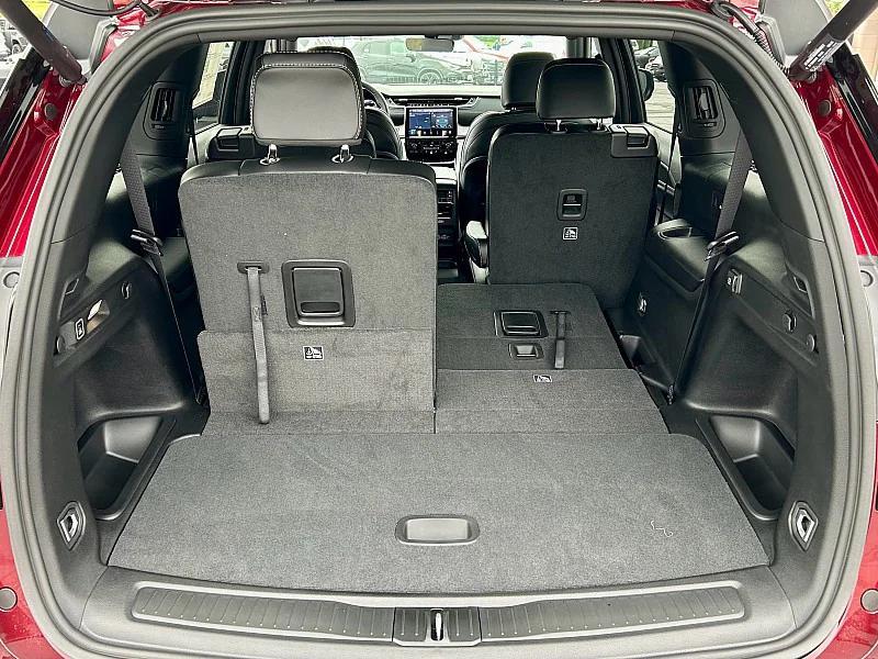 new 2025 Jeep Grand Cherokee L car, priced at $49,550