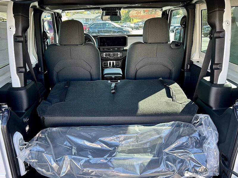 new 2026 Jeep Wrangler car, priced at $51,015