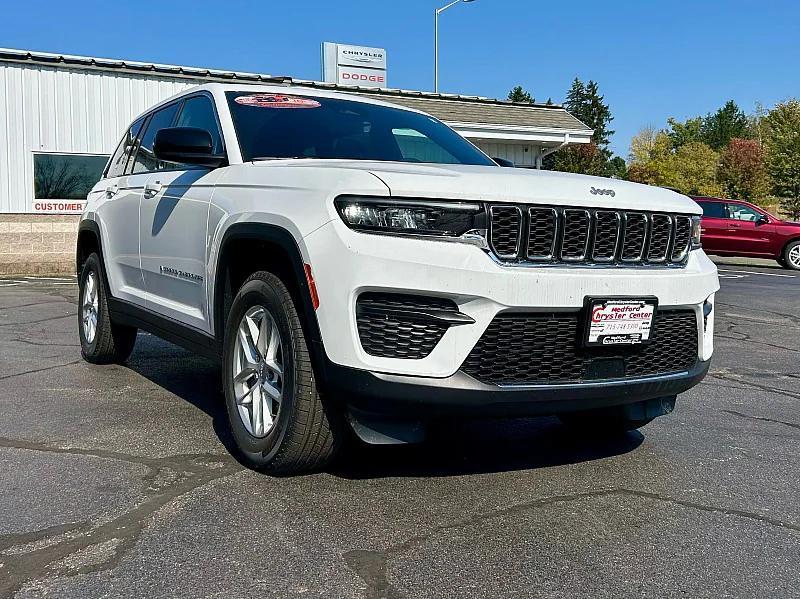 new 2025 Jeep Grand Cherokee car, priced at $43,575