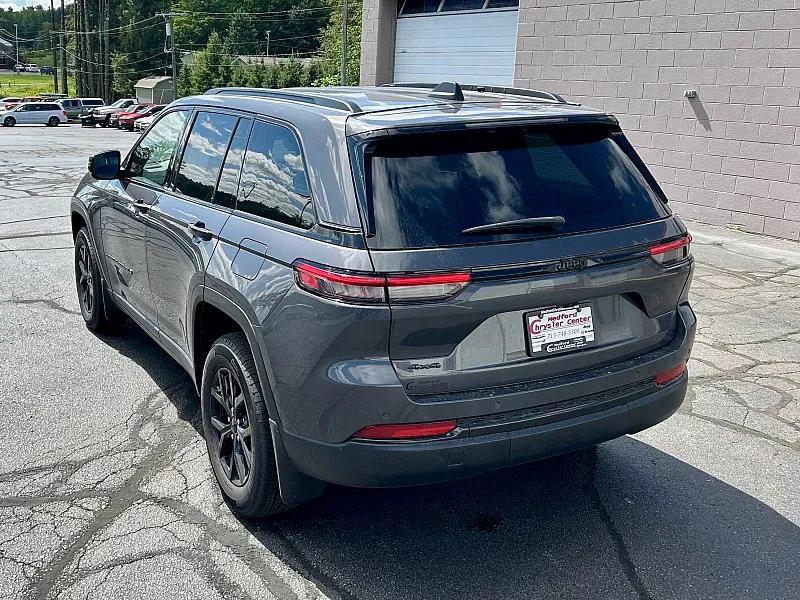used 2024 Jeep Grand Cherokee car, priced at $38,486