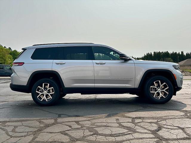 new 2025 Jeep Grand Cherokee L car, priced at $50,240