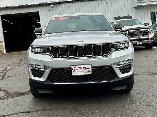 new 2025 Jeep Grand Cherokee car, priced at $47,240