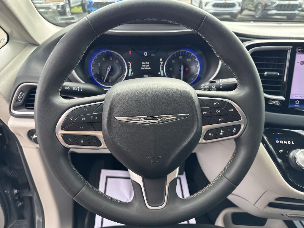used 2022 Chrysler Pacifica car, priced at $23,565