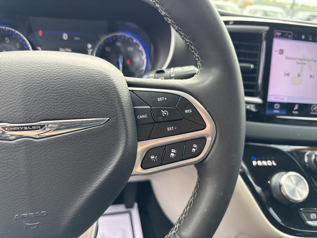 used 2022 Chrysler Pacifica car, priced at $23,565