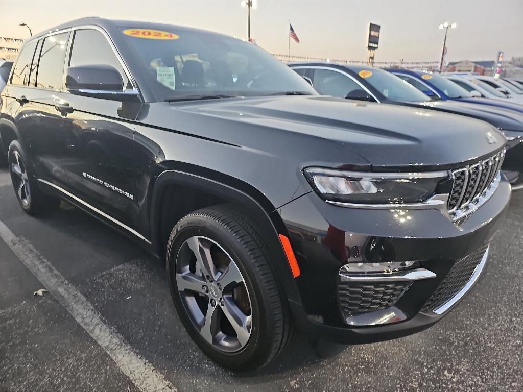 used 2024 Jeep Grand Cherokee car, priced at $38,780