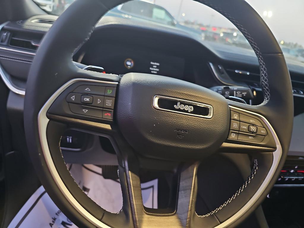 used 2024 Jeep Grand Cherokee car, priced at $38,780