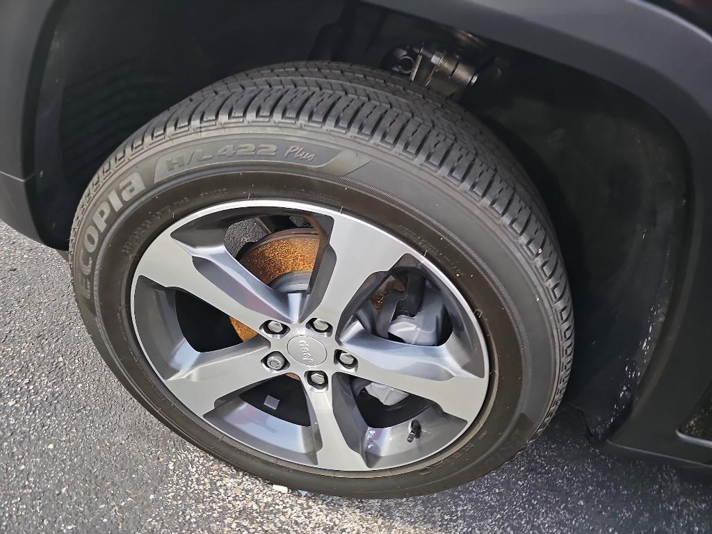 used 2024 Jeep Grand Cherokee car, priced at $38,780