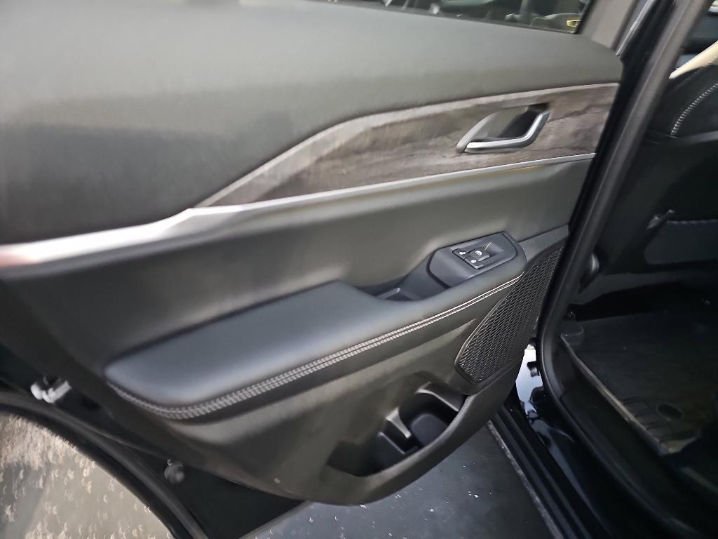 used 2024 Jeep Grand Cherokee car, priced at $38,780