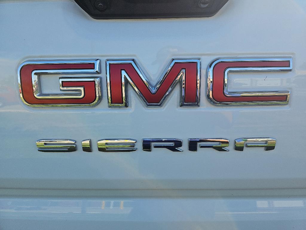 used 2024 GMC Sierra 1500 car, priced at $43,380