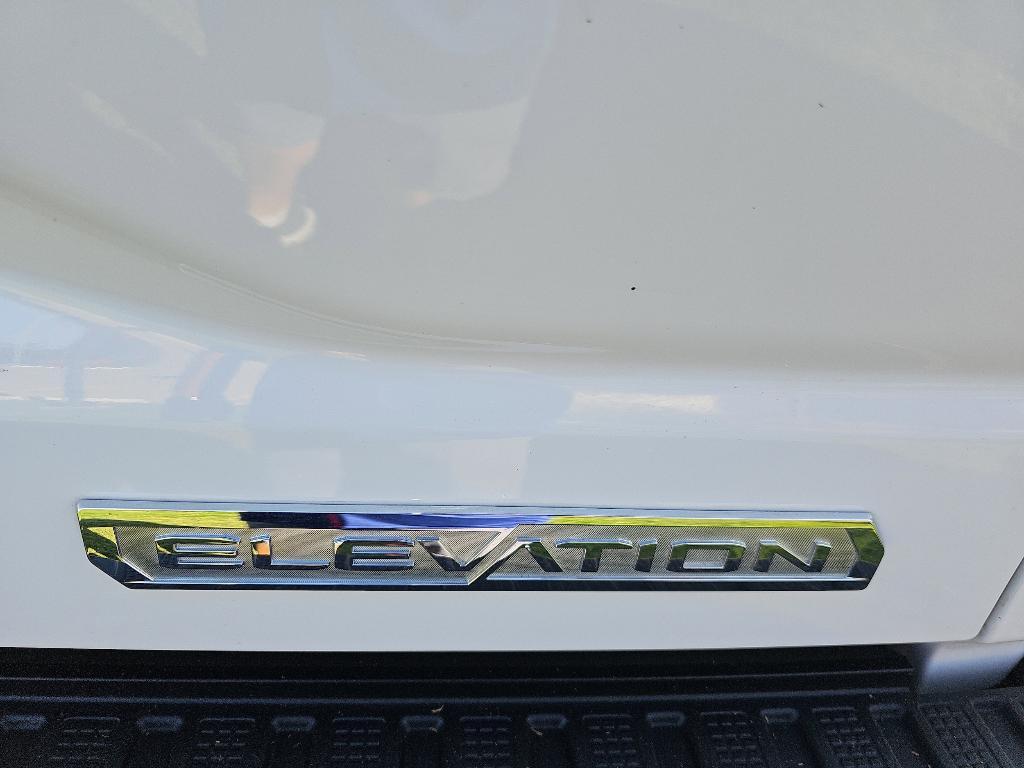 used 2024 GMC Sierra 1500 car, priced at $43,380