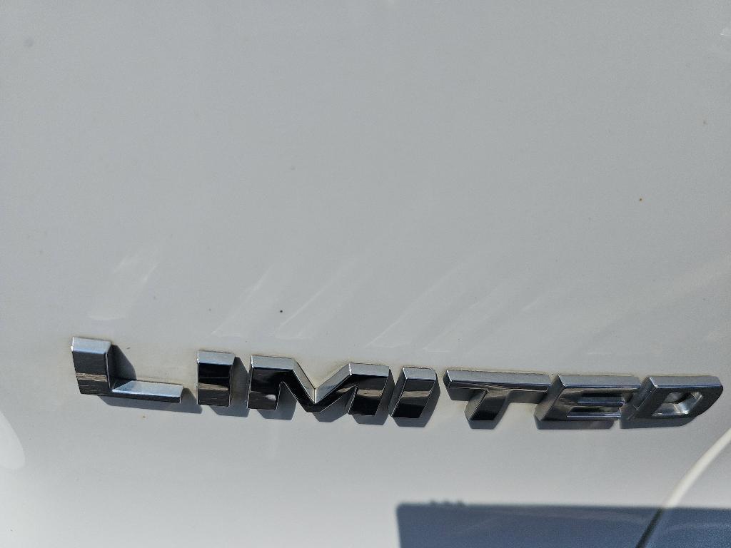 used 2021 Jeep Cherokee car, priced at $20,545