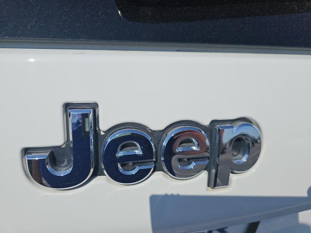 used 2021 Jeep Cherokee car, priced at $20,545