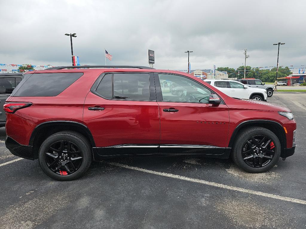 used 2022 Chevrolet Traverse car, priced at $36,985