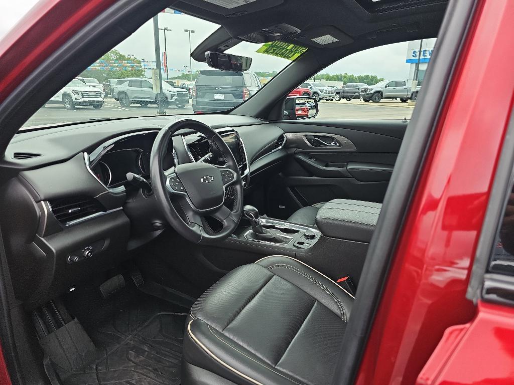 used 2022 Chevrolet Traverse car, priced at $36,985