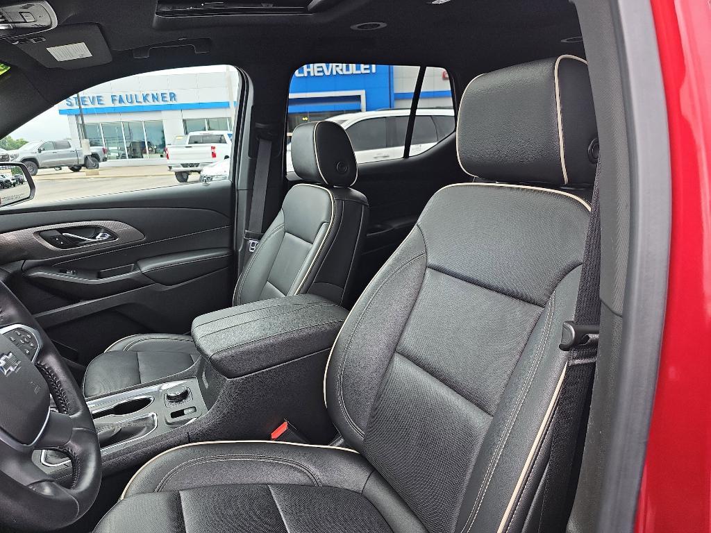 used 2022 Chevrolet Traverse car, priced at $36,985