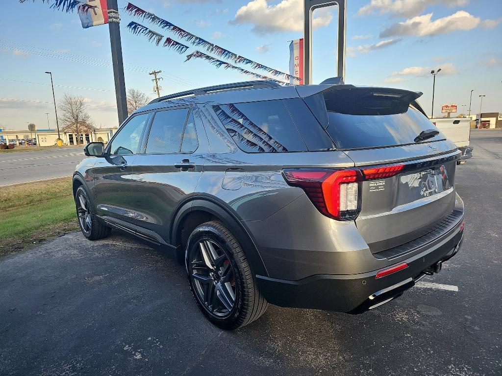 used 2025 Ford Explorer car, priced at $43,705