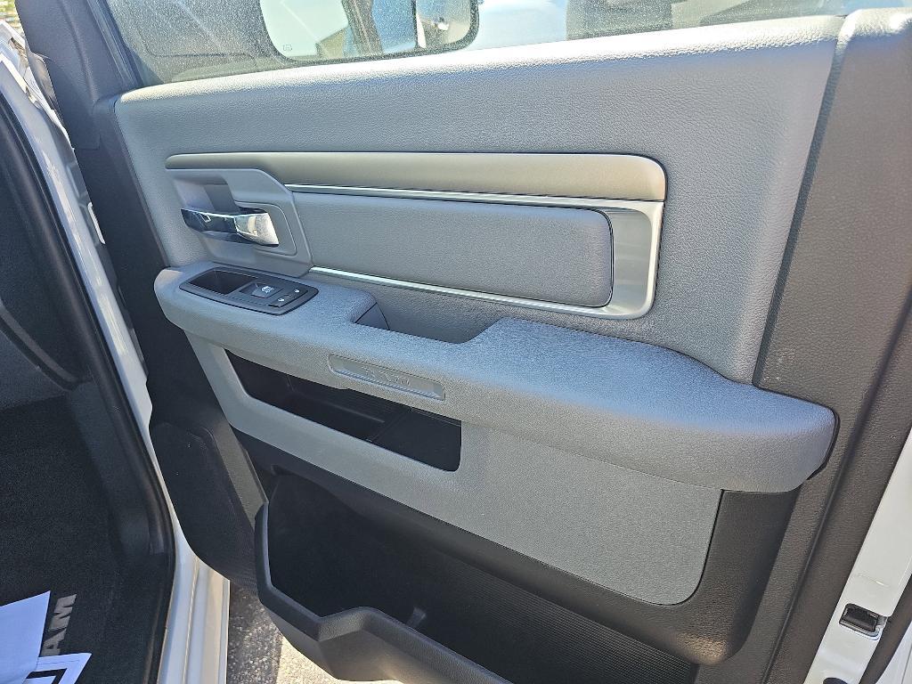 used 2020 Ram 1500 Classic car, priced at $21,250