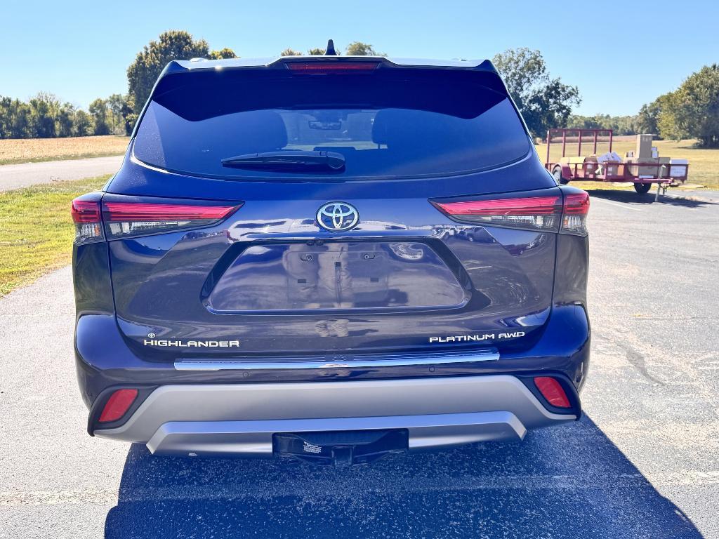 used 2021 Toyota Highlander car, priced at $37,190