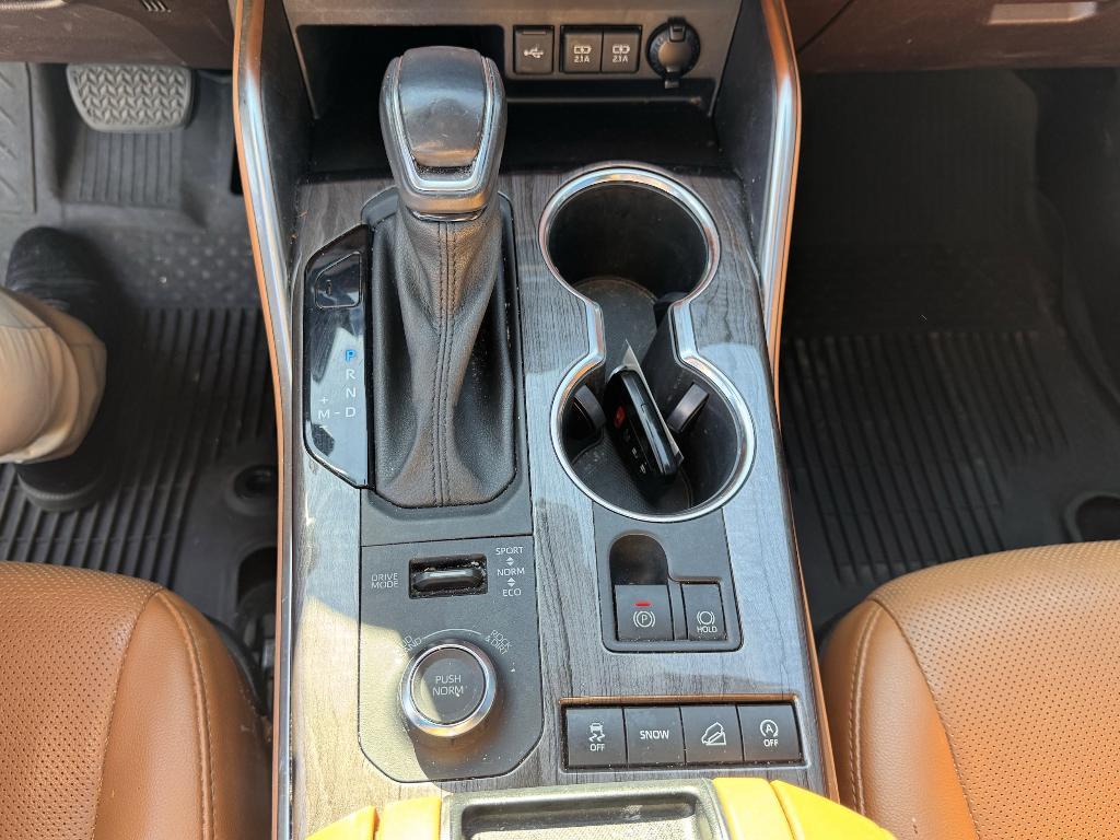 used 2021 Toyota Highlander car, priced at $37,190