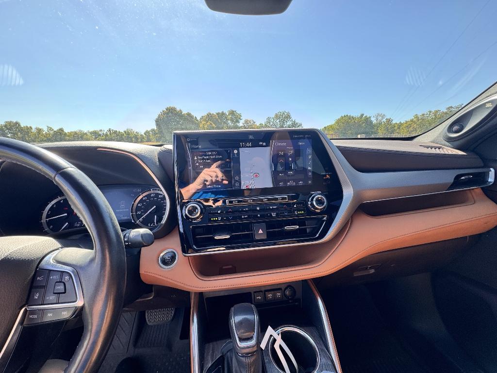 used 2021 Toyota Highlander car, priced at $37,190