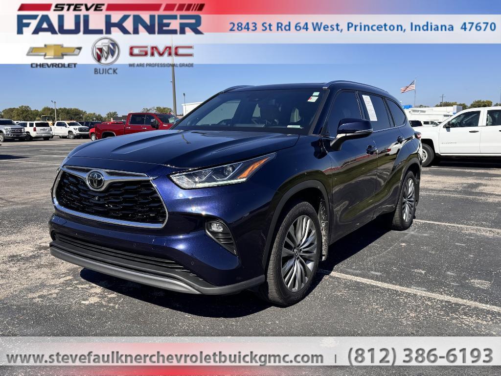 used 2021 Toyota Highlander car, priced at $37,980