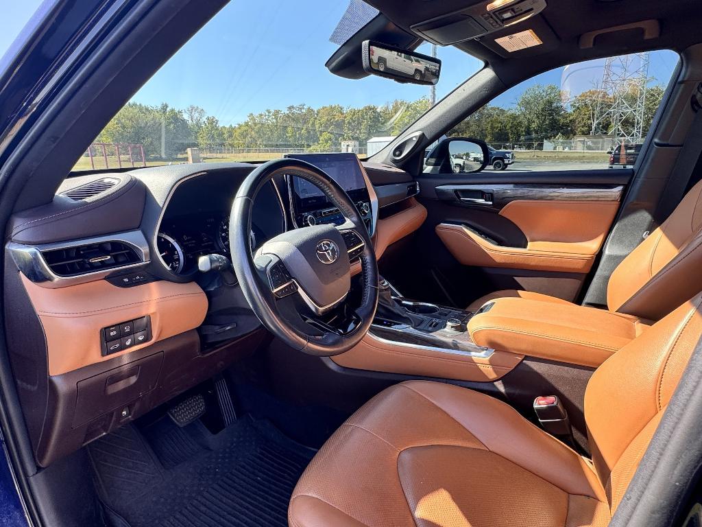used 2021 Toyota Highlander car, priced at $37,190