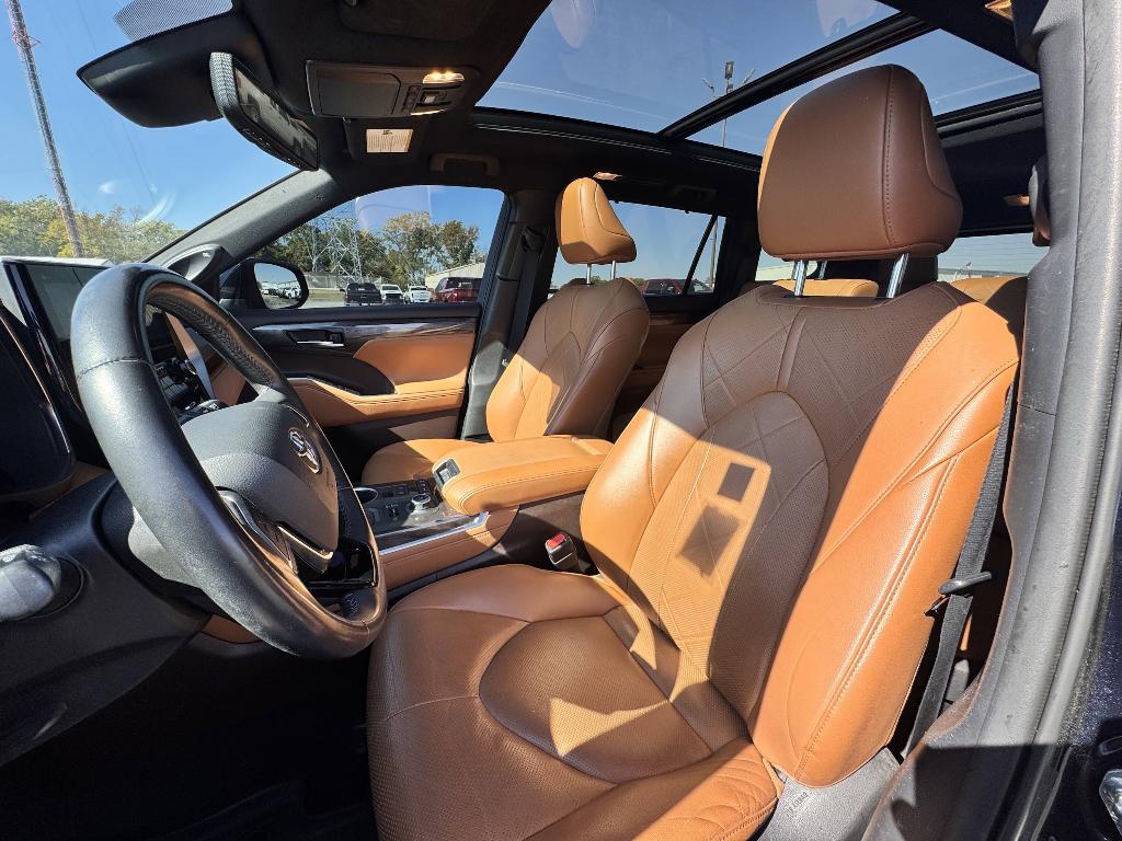 used 2021 Toyota Highlander car, priced at $37,190