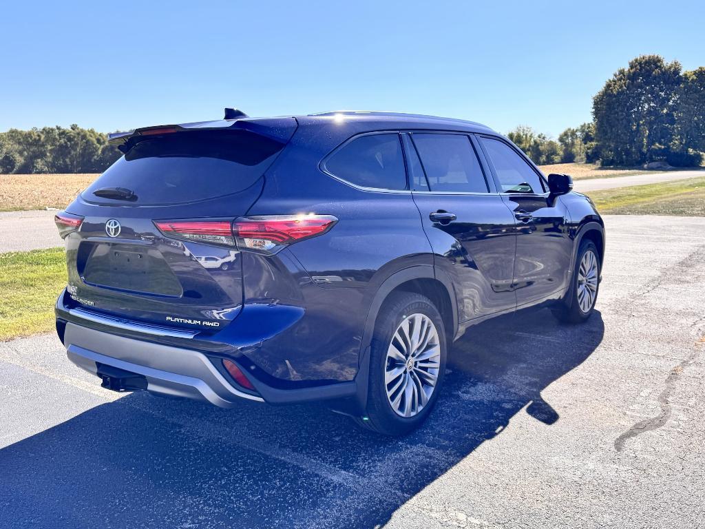 used 2021 Toyota Highlander car, priced at $37,190