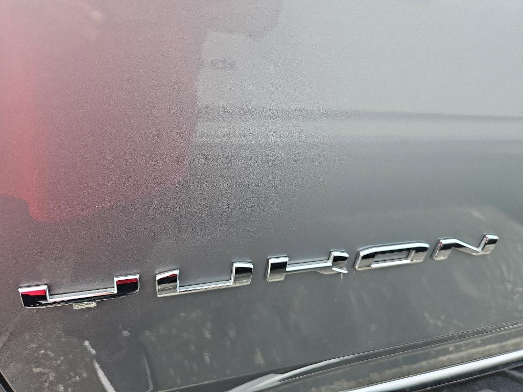 used 2024 GMC Yukon XL car, priced at $70,730