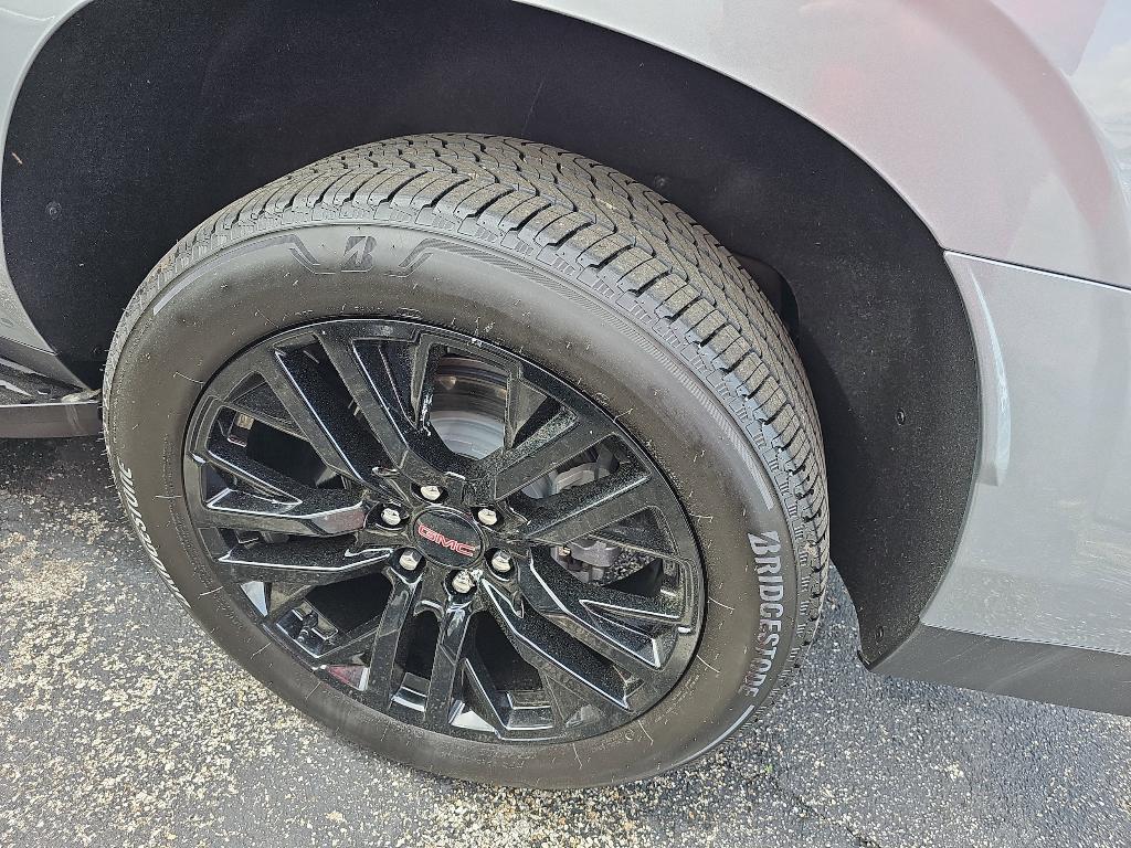 used 2024 GMC Yukon XL car, priced at $70,730