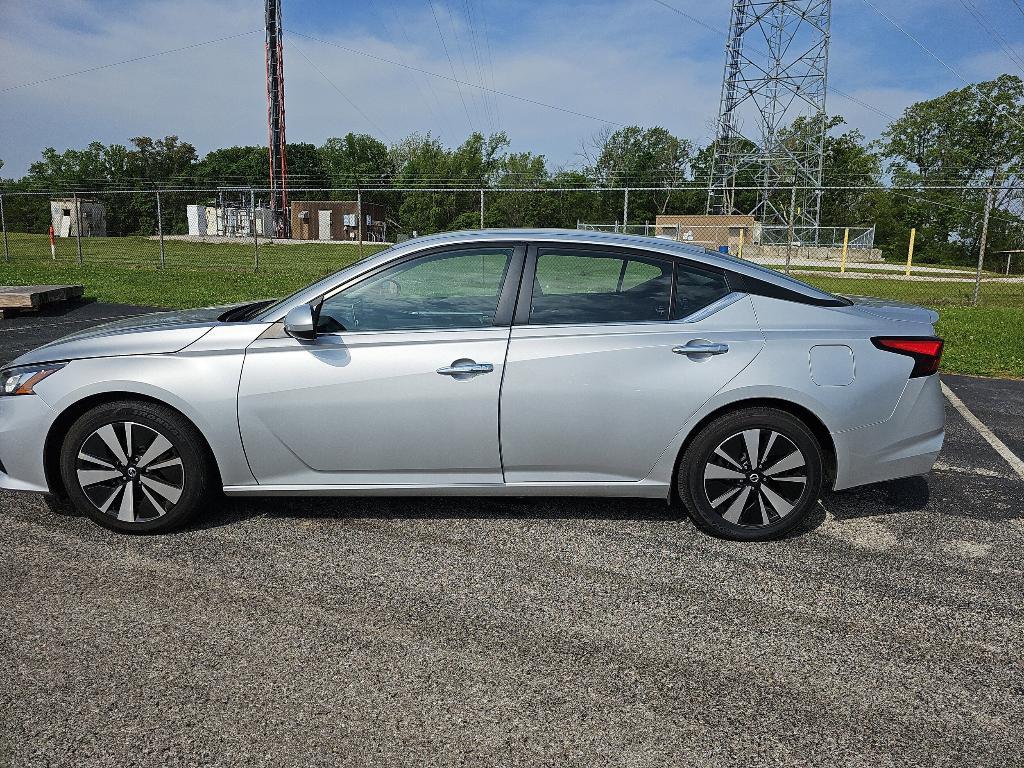 used 2022 Nissan Altima car, priced at $21,625
