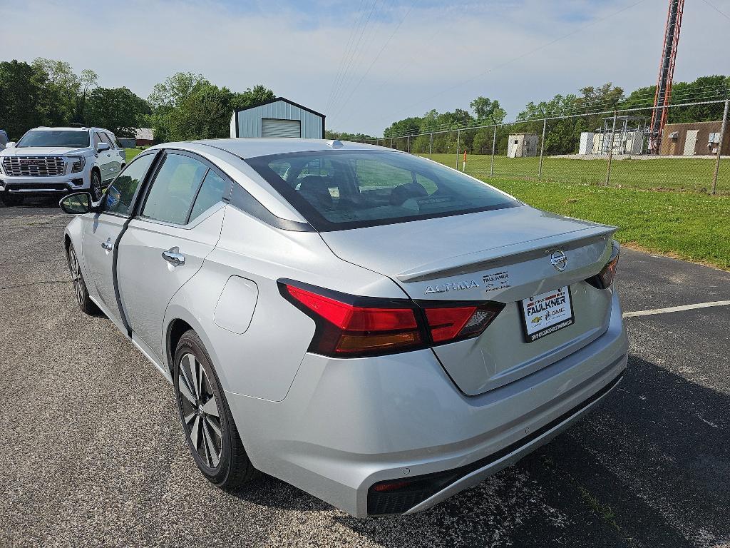 used 2022 Nissan Altima car, priced at $21,625