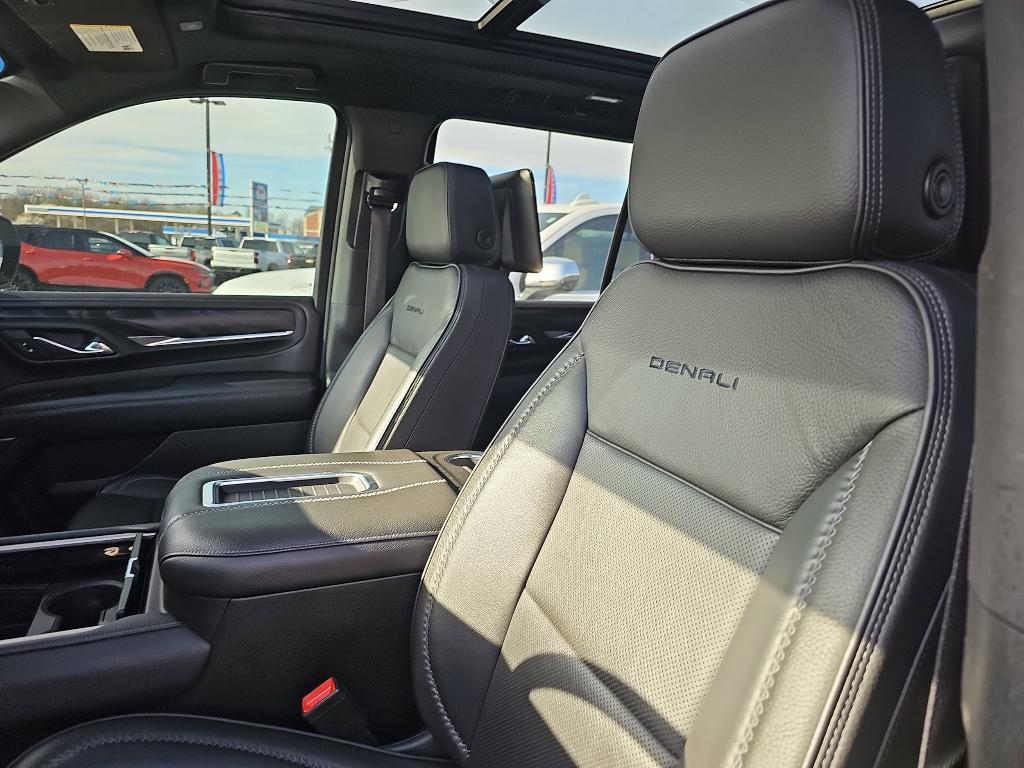 used 2021 GMC Yukon car, priced at $54,215