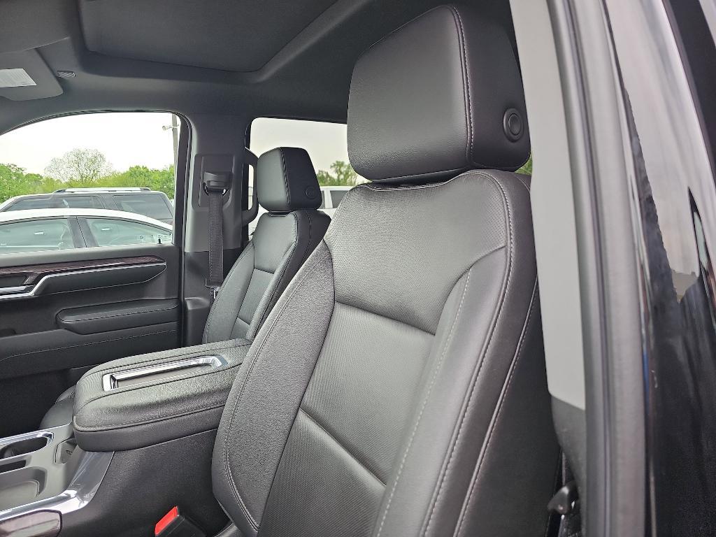used 2022 Chevrolet Silverado 1500 car, priced at $43,285