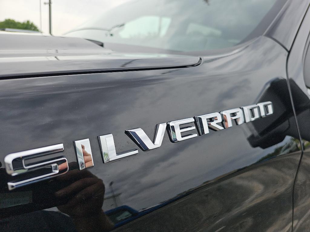 used 2022 Chevrolet Silverado 1500 car, priced at $43,285