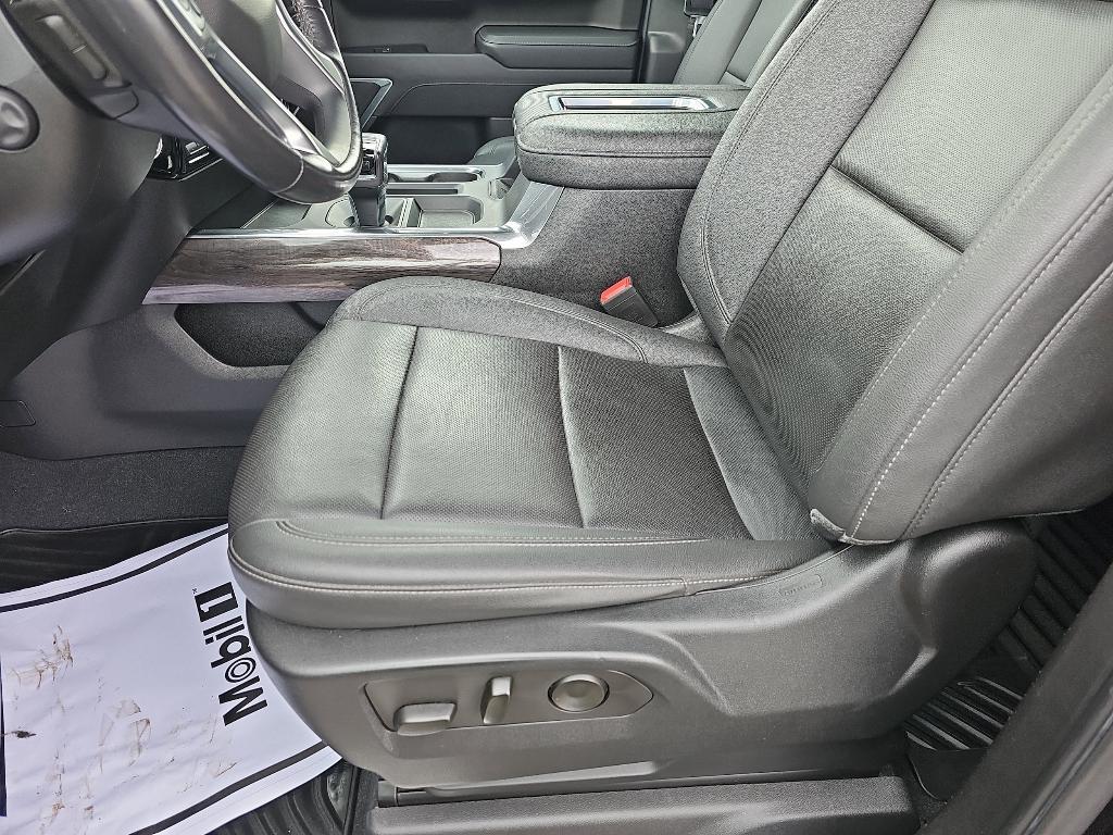 used 2022 Chevrolet Silverado 1500 car, priced at $43,285