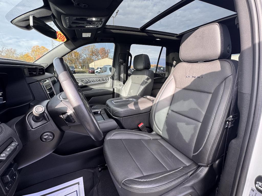 used 2022 GMC Yukon car, priced at $60,725