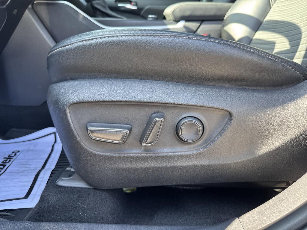 used 2021 Toyota Highlander car, priced at $34,645