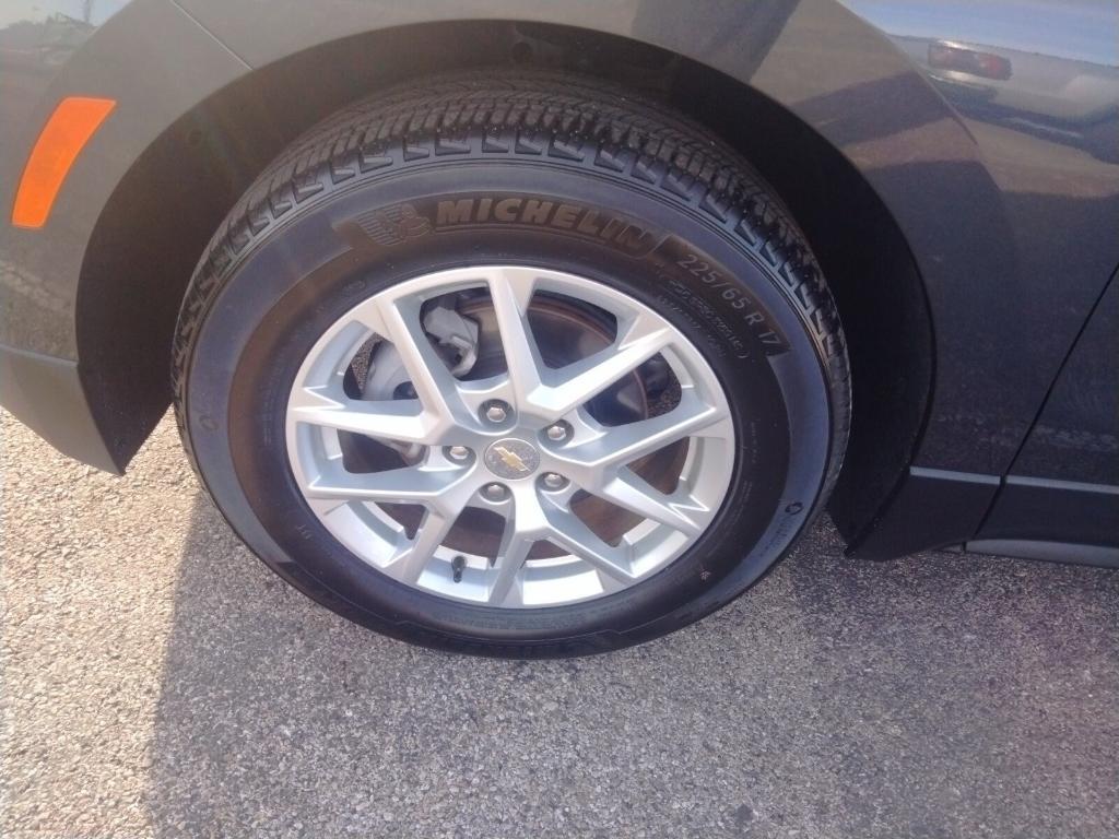 used 2023 Chevrolet Equinox car, priced at $23,500