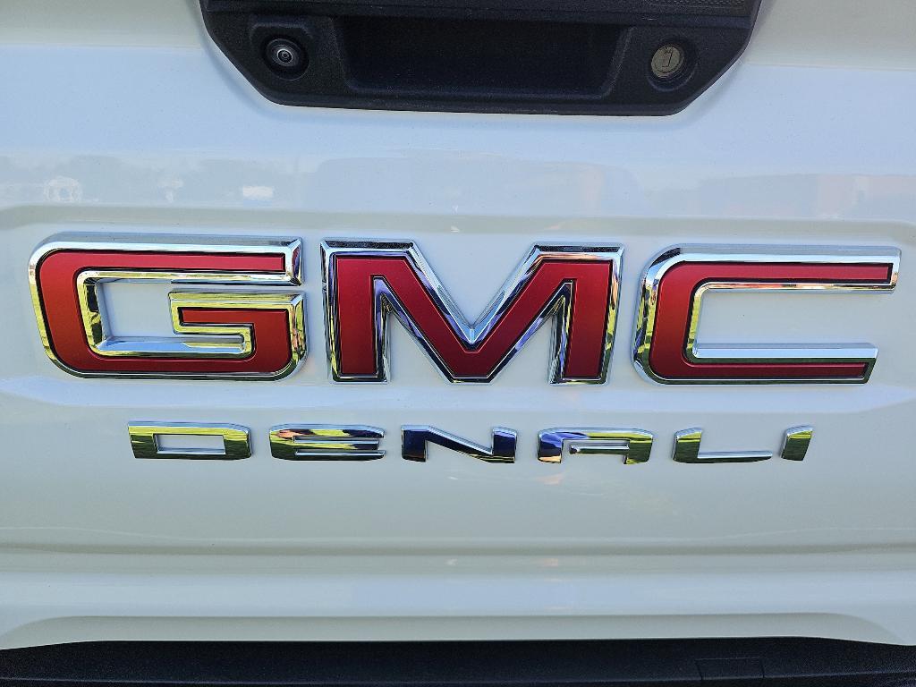 used 2023 GMC Canyon car, priced at $44,435