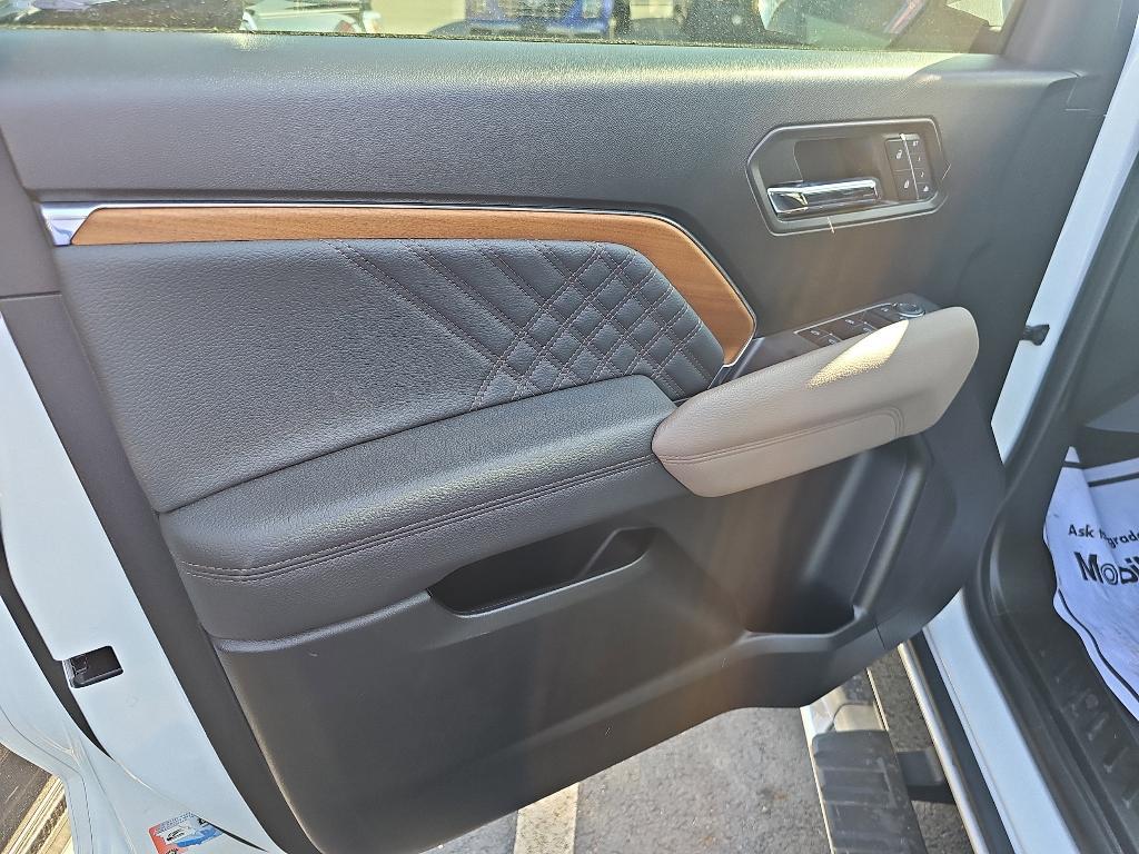 used 2023 GMC Canyon car, priced at $44,435