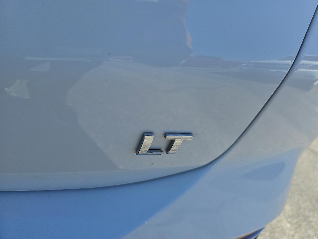 used 2023 Chevrolet Equinox car, priced at $23,795