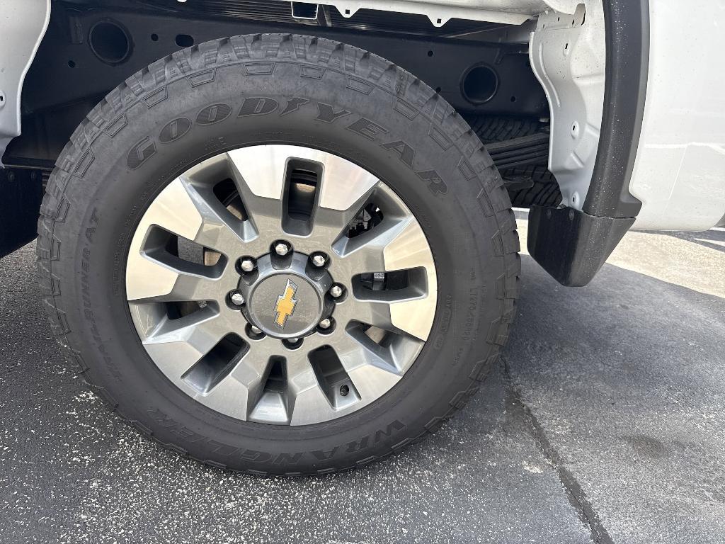 used 2025 Chevrolet Silverado 2500 car, priced at $59,895