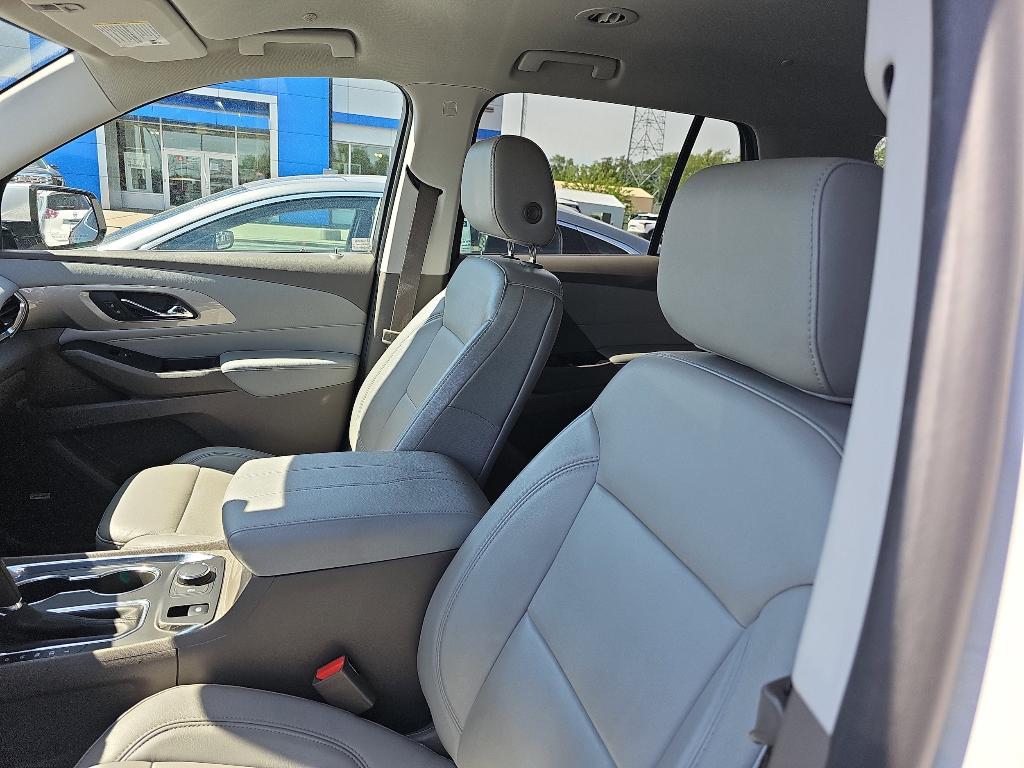 used 2018 Chevrolet Traverse car, priced at $19,795