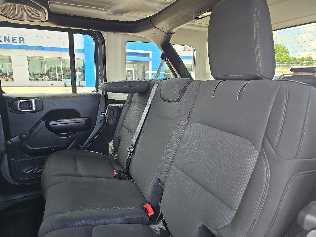 used 2021 Jeep Wrangler Unlimited car, priced at $33,750
