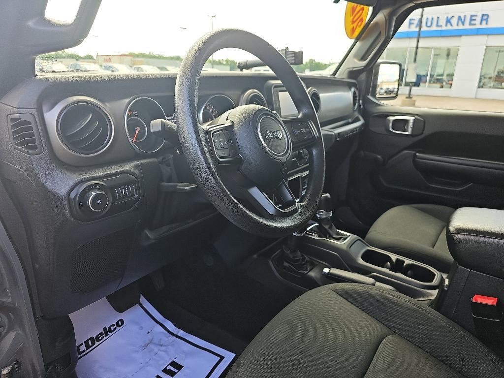 used 2021 Jeep Wrangler Unlimited car, priced at $33,750